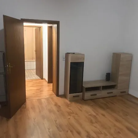 K&k Gbr, Wohunung 3 * דיסבורג